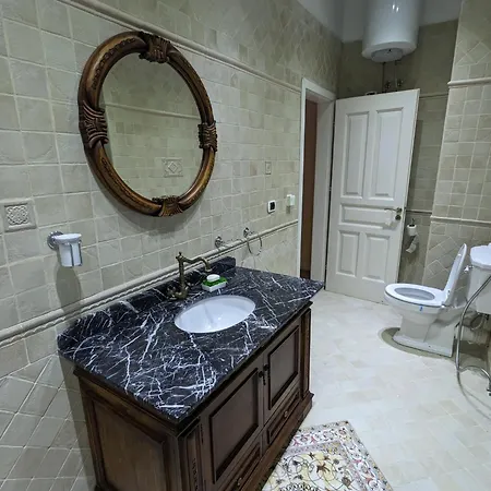 9 - Apartment *